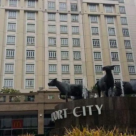 Staycation Condotel @ 150 Newport Pasay City Manila Kültér fotó